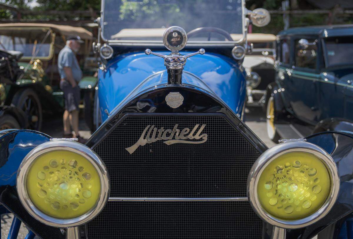 A caravan of pre-1915 cars stopped Monday in Columbus to visit a unique repository of local history and grab a cold RC Cola before continuing on their five-day tour around the Chattahoochee Valley. The Awesome Brass Car Tour visited the Columbus Collective Museums, 3218 Hamilton Road.