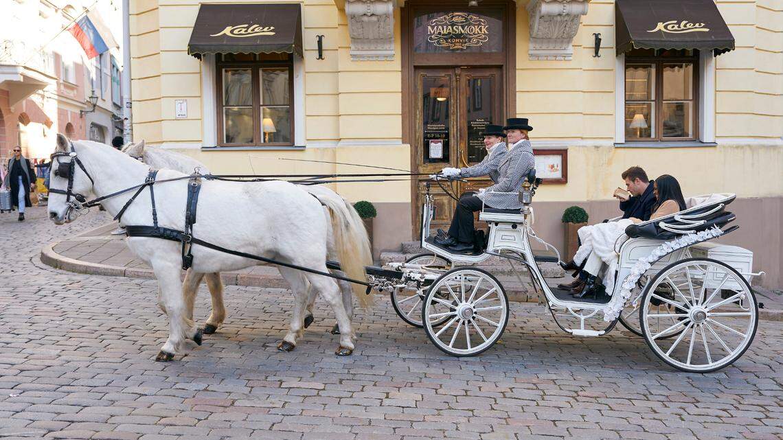 ‘Bachelor’ recap: Charity finally gets 1-on-1 date with Zach. Was it worth the wait?