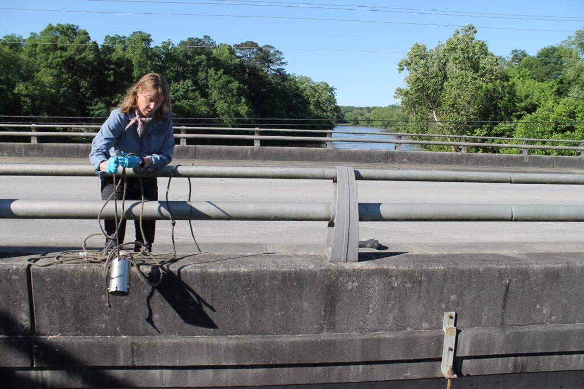 The Chattahoochee Riverkeepers perform BacteriAlert testing for E. coli bacteria along Medlock Bridge, Powers Ferry, or Paces Ferry once a week.