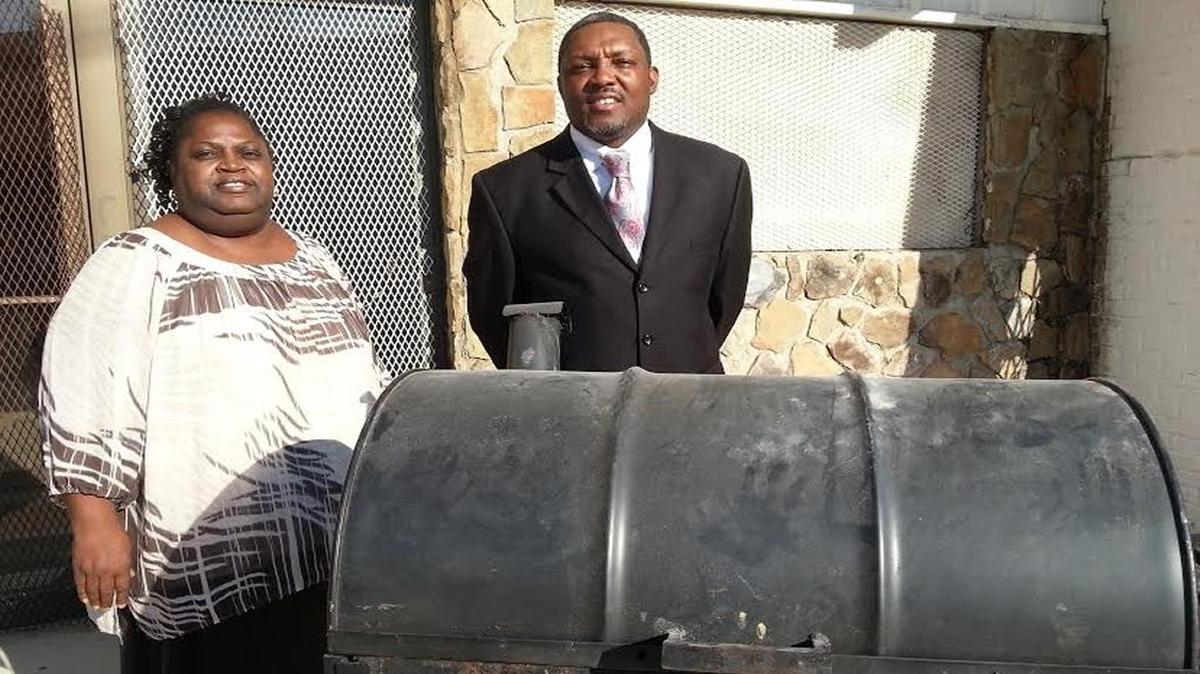 Carol Thomas, Rev. Christopher Smith will be coking meals for residents of Alpine Apartments.