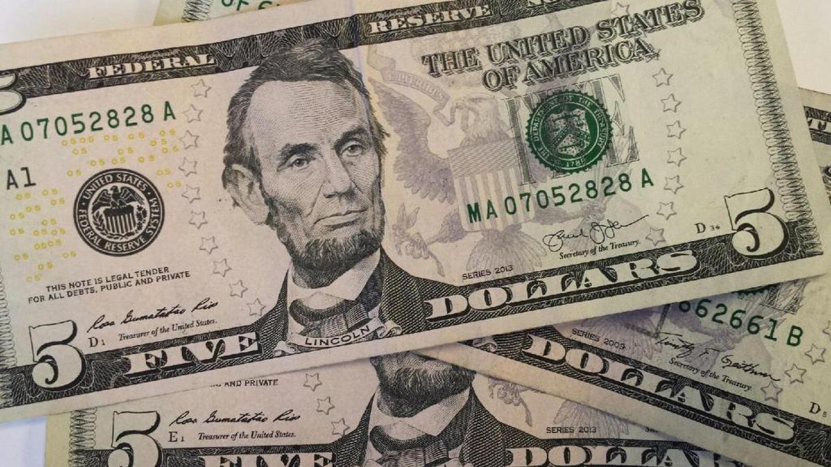 Global credit-card process TSYS, headquartered in downtown Columbus, will issue cash dividends to investors of its common stock, payable Jan. 3.