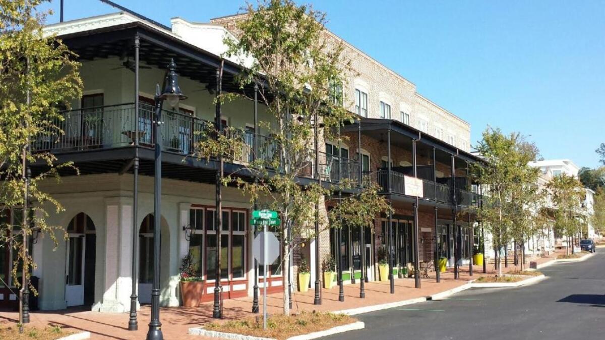 Commercial tenants are now finding a home in the retail area of the Old Town neighborhood in north Columbus. The retail portion is located at the intersection of Massee Lane and Dream Boat Drive. Tenants already open or coming to the strip include a salon, women’s boutique, restaurant, optometrist and pediatrician. --