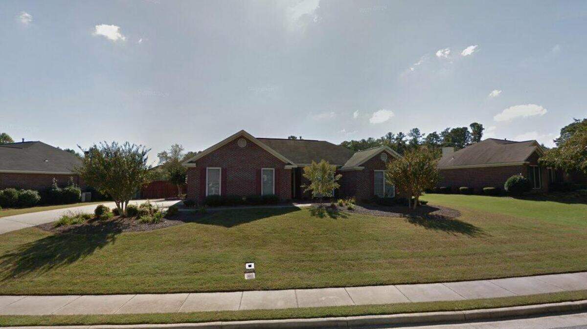 House on 4400 block of Shamrock gln.