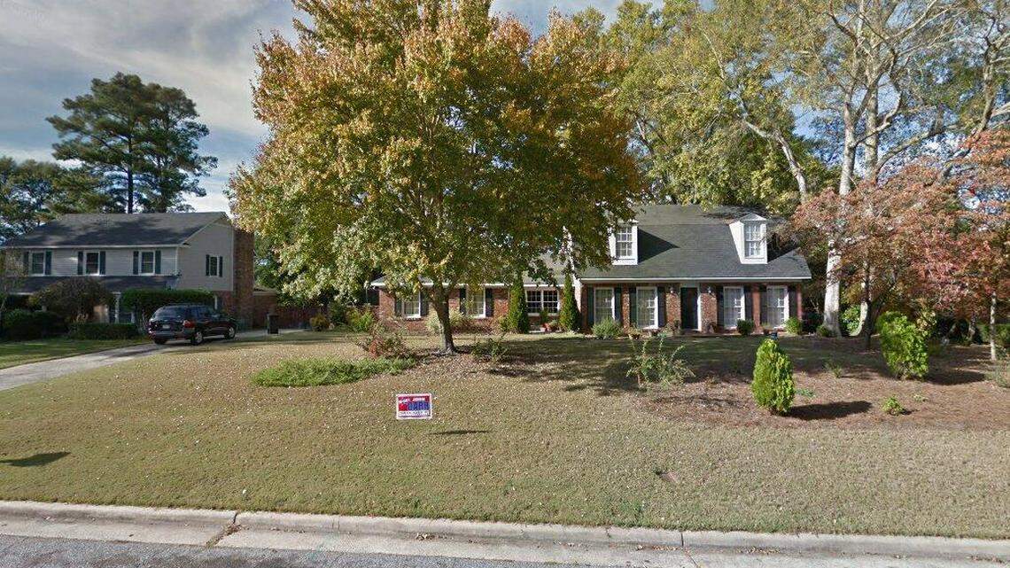 A 5-bedroom house sold in the Columbus area sells for $433,000. Here are the details.