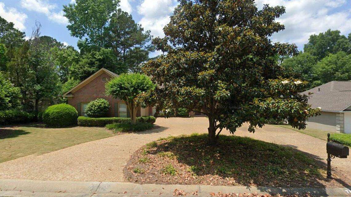 Single family residence sells in the Columbus area for $380,000