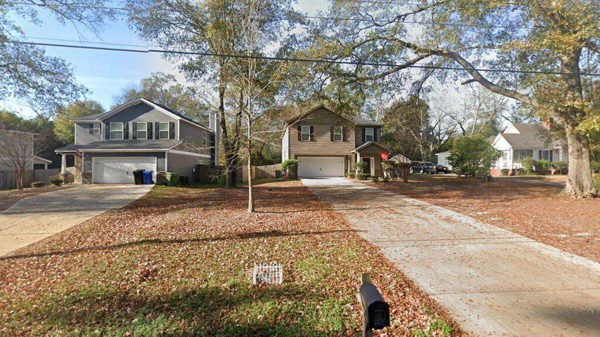 House on 2300 block of Marthas Loop