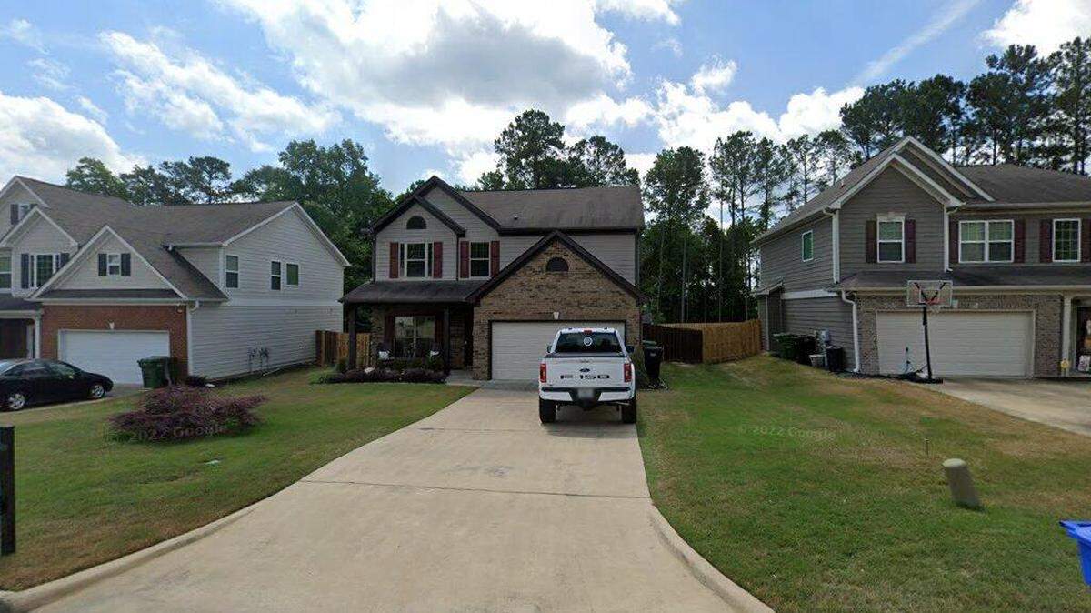 House on 9400 block of Yarbrough Road