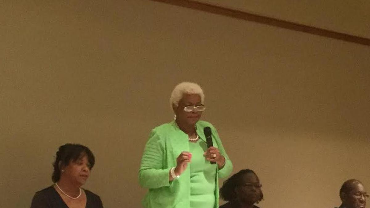 JoAnn Thomas-Brown introduces herself at Columbus Public Library forum on Tuesday for Muscogee County School Board candidates. Looking on from left to right are Athavia “AJ” Senior, Pat Hugley Green and Al Stewart.