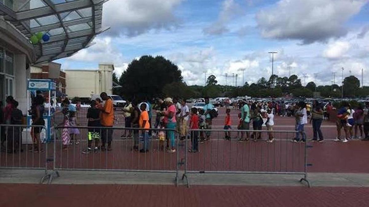 With Chris Stapleton’s Thursday concert sold out, civic center officials are urging people to get there early.