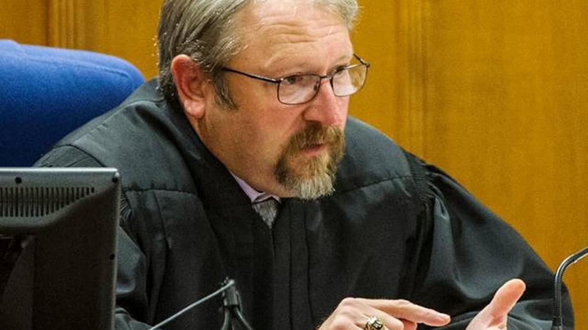 Superior Court Judge Howard Simms has recused himself from the Sheriff John Darr’s lawsuit against the city.