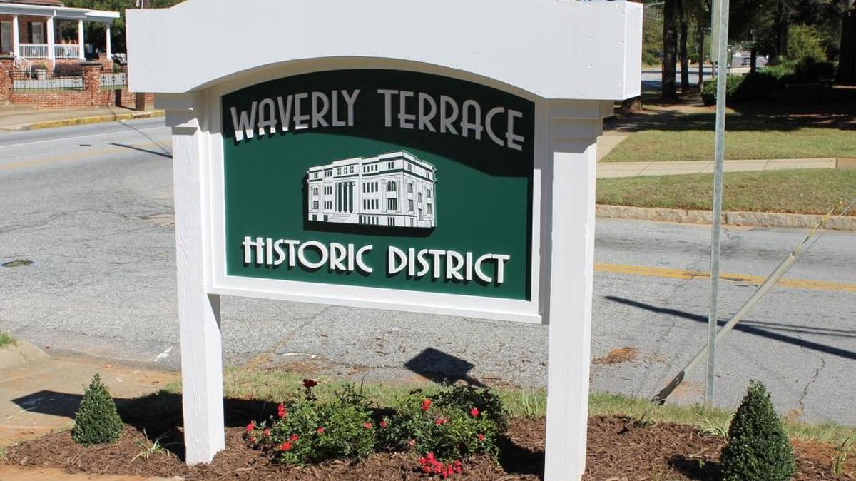 Columbus Council approves rezoning for 28 properties in the Waverly Terrace Historic District.
