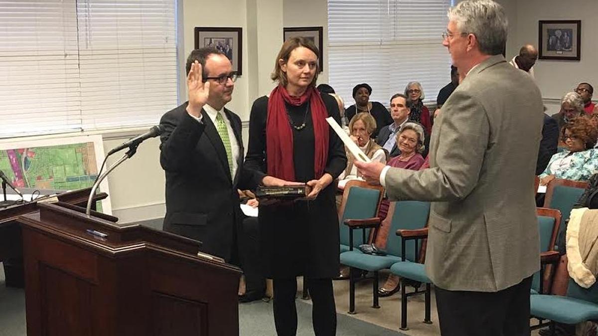 Jim Thornton sworn in as mayor