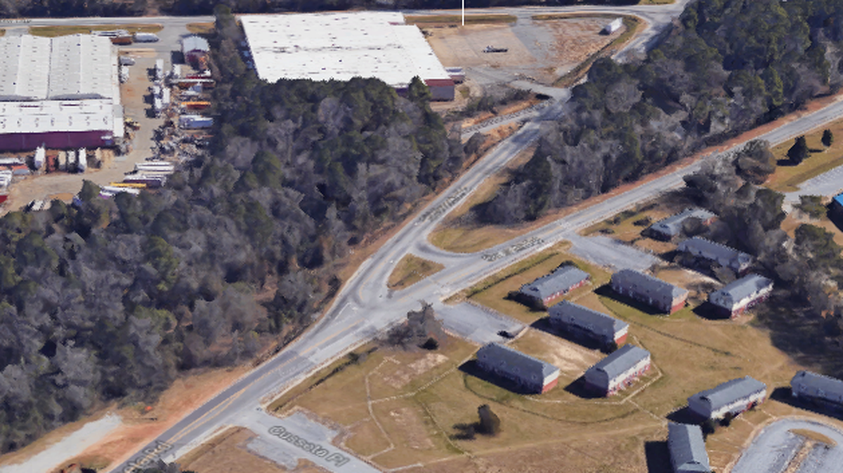 Intersection of Cusseta and Old Cusseta Roads.