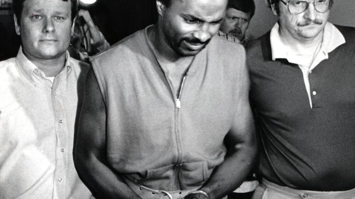 Dead silence: ‘Stocking Strangler’ says nothing, never opens his eyes during execution