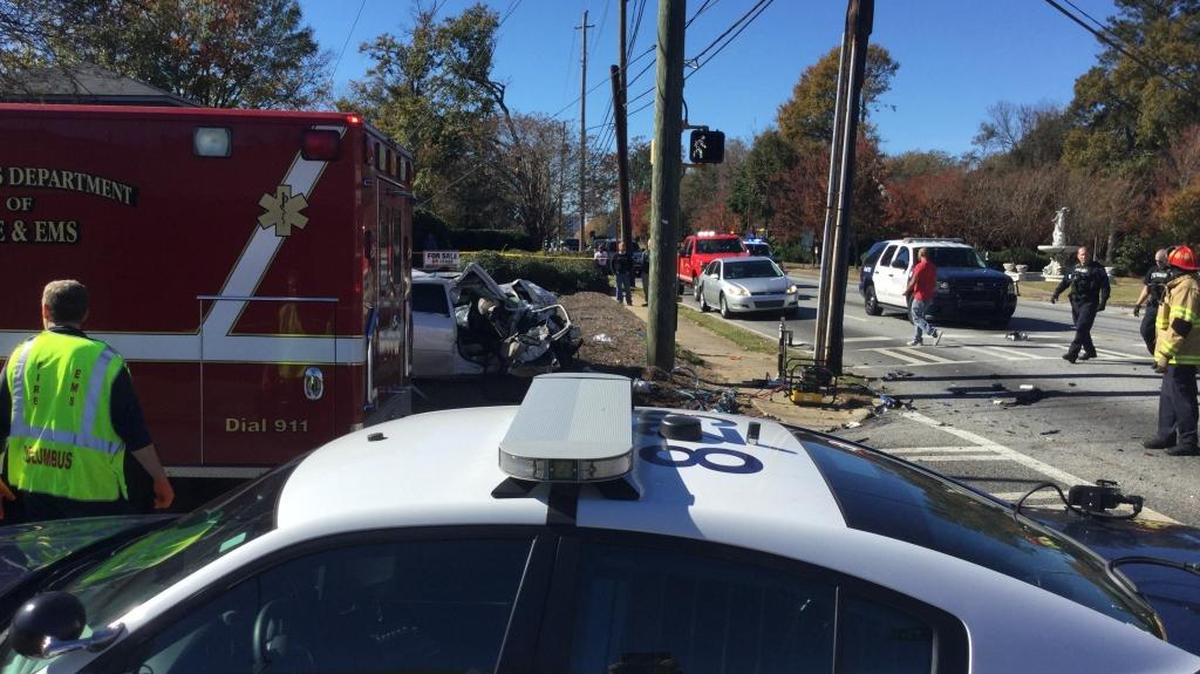 One car struck utility pole