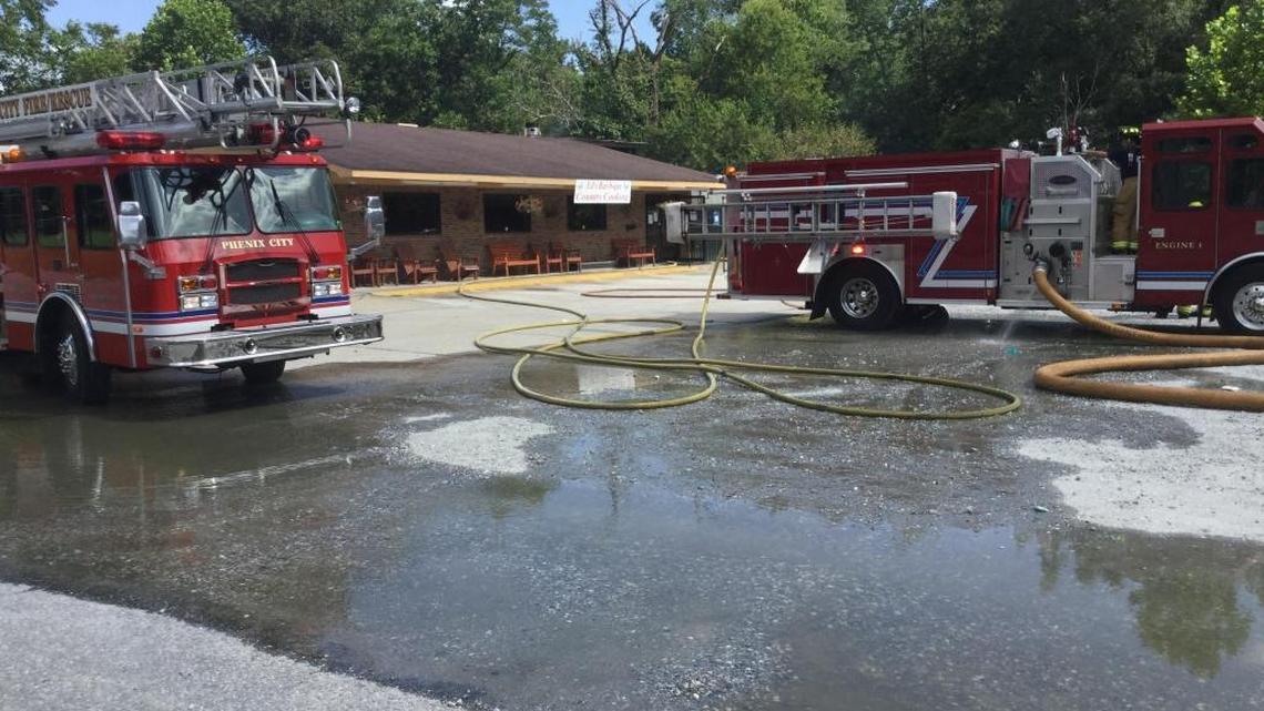 Fire fought at Ed’s Barbecue and Country Cooking