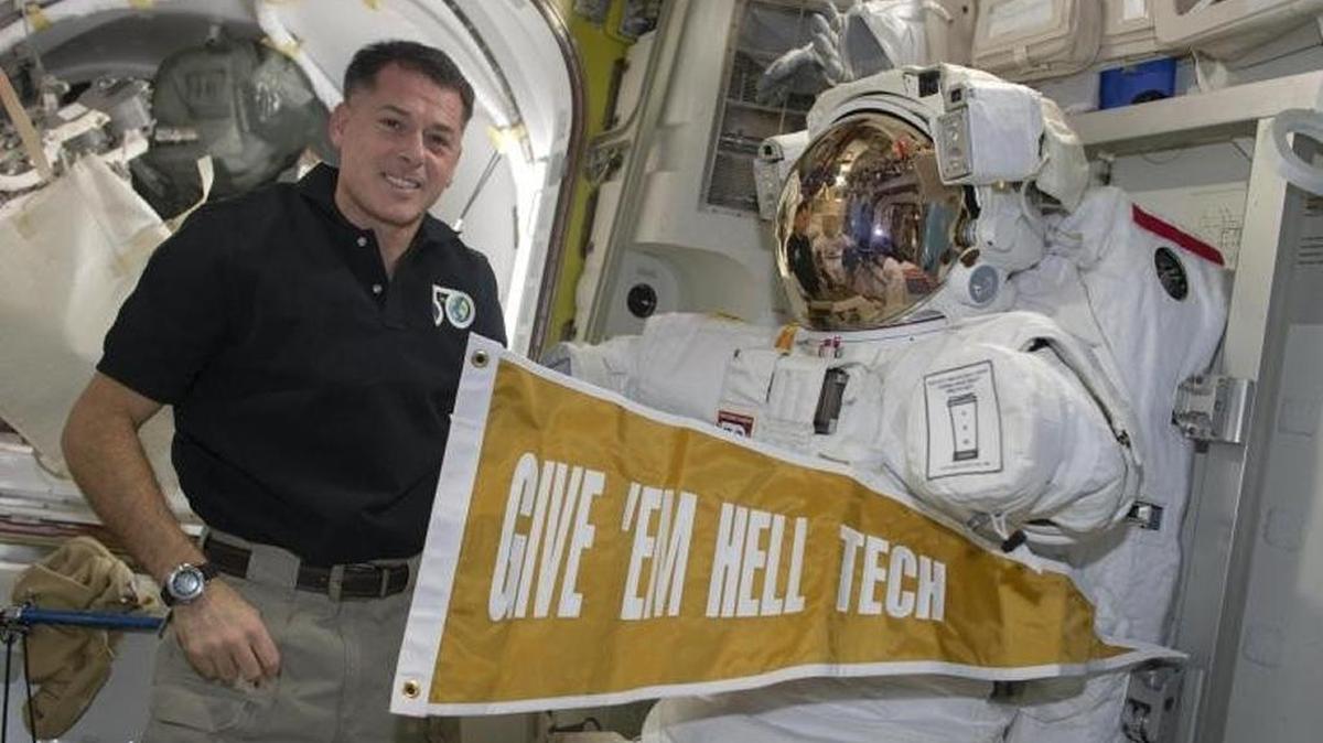 Astronaut Shane Kimbrough back on earth