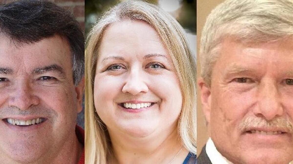 From left, Mike Edmondson, Sheryl Hobbs McCraine and Bart Steed