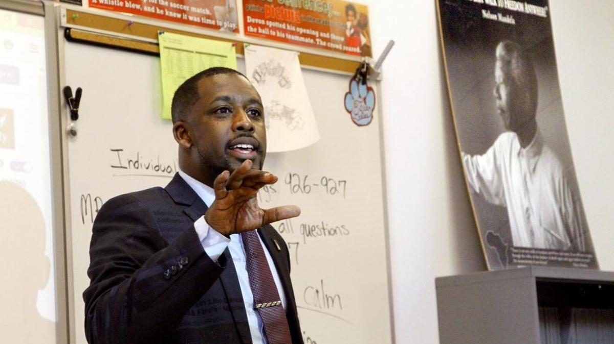 Carver High’s Stefan Lawrence leads his 11th-grade English class in a lesson on Langston Hughes poetry the morning after he was named the 2016 Muscogee County School District Teacher of the Year. Lawrence, 30, was cited for, among other qualities, his enthusiasm and ability to relate his students’ lives to the literature that they study.