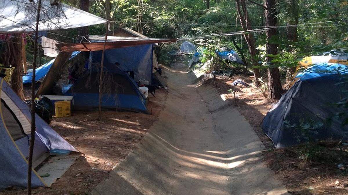 A 2015 photo of a Columbus homeless camp near the Chattahoochee River.