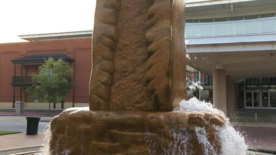 RiverCenter fountain a community asset despite being butt of jokes, criticism