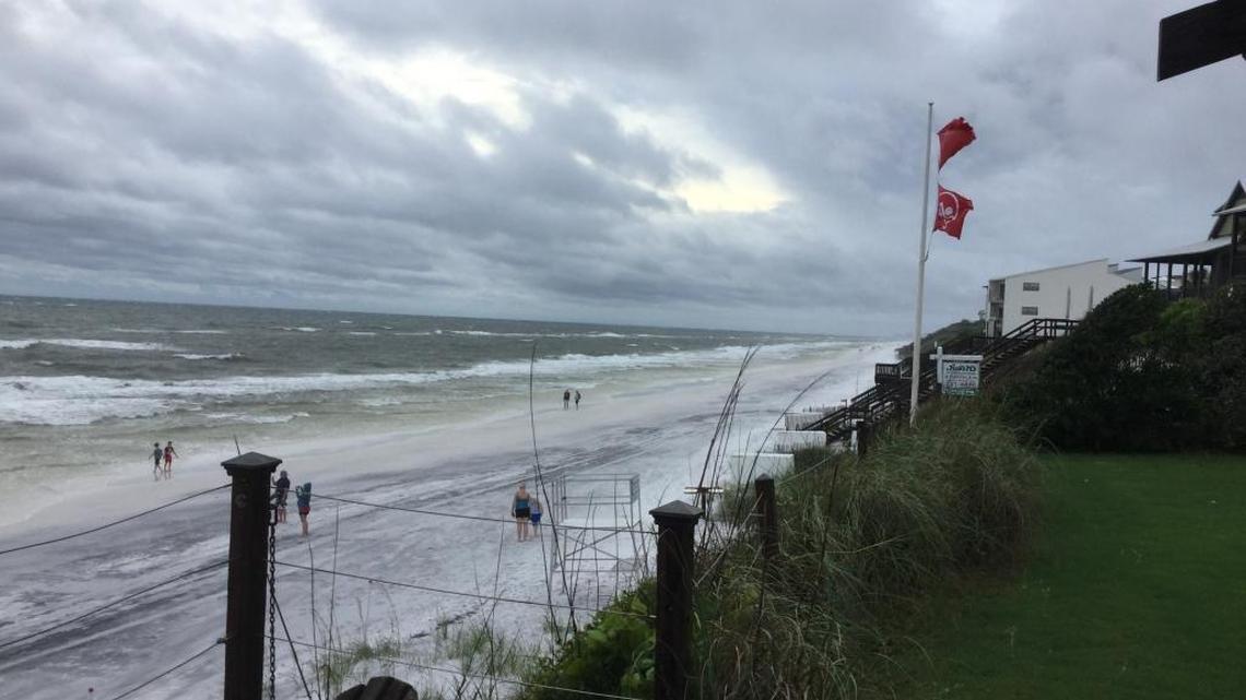Don’t let double red flags spoil your Florida beach vacation