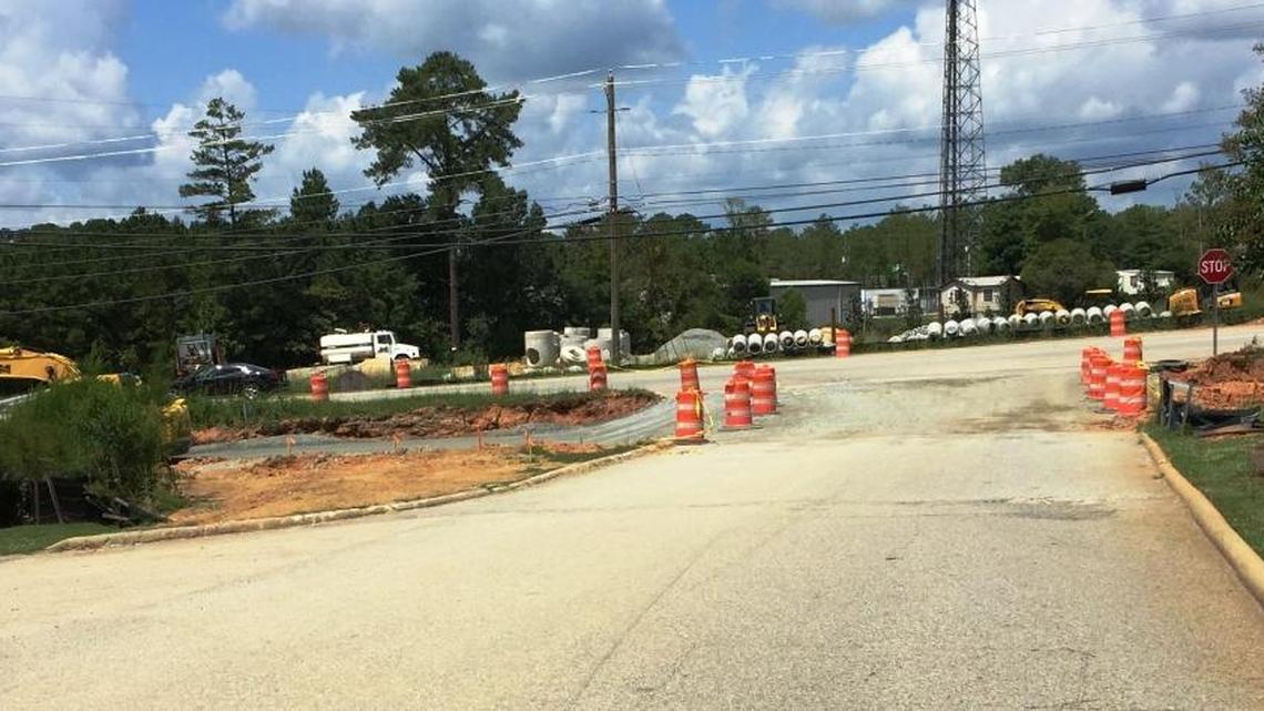 Inquirer: Reader is concerned about children at Veterans Parkway bus stop