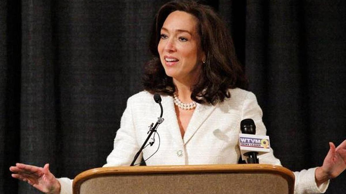 Mayor Teresa Tomlinson