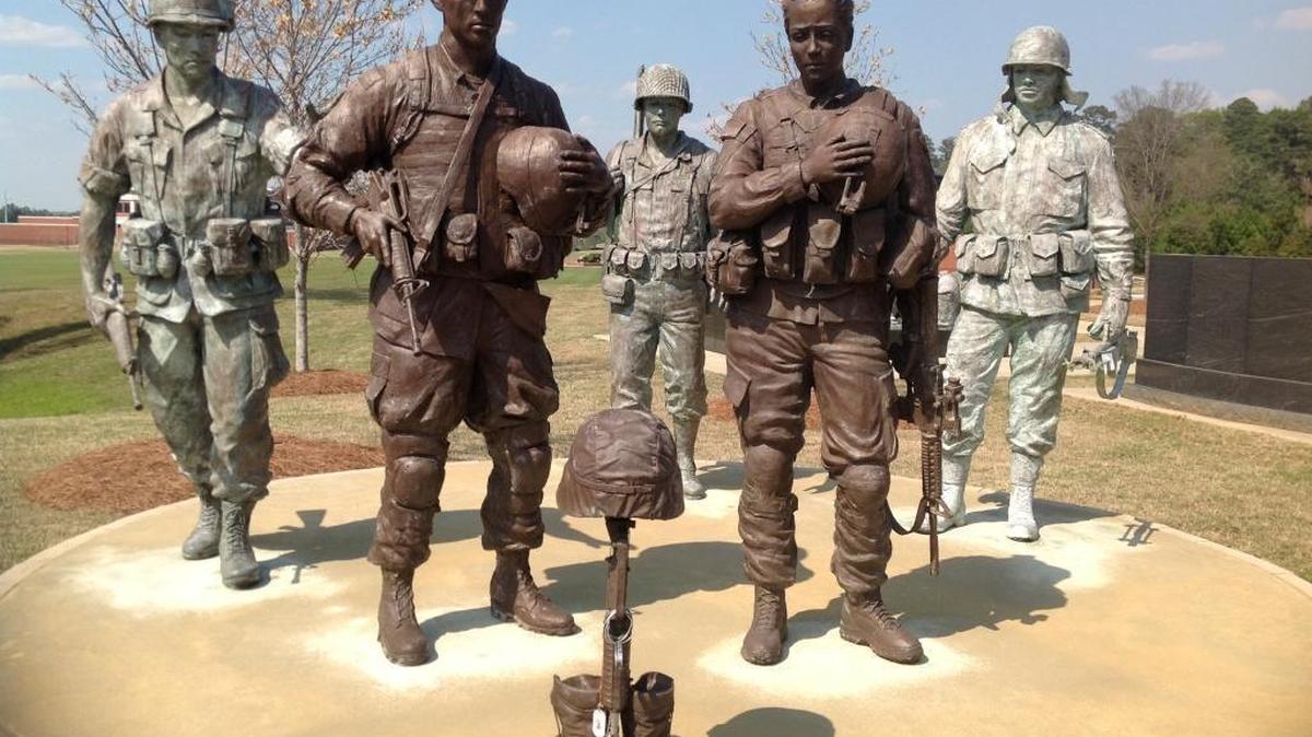 A Tropic Lightning Memorial at The Walk of Honor pays tribute to those from the 25th Infantry Division who lost their lives World War II, Korea, Vietnam and the Global War on Terror.