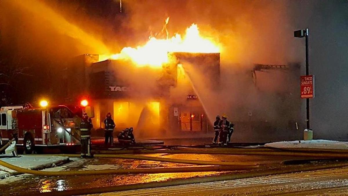 The Taco Bell on Zelda Road burned in a total loss.