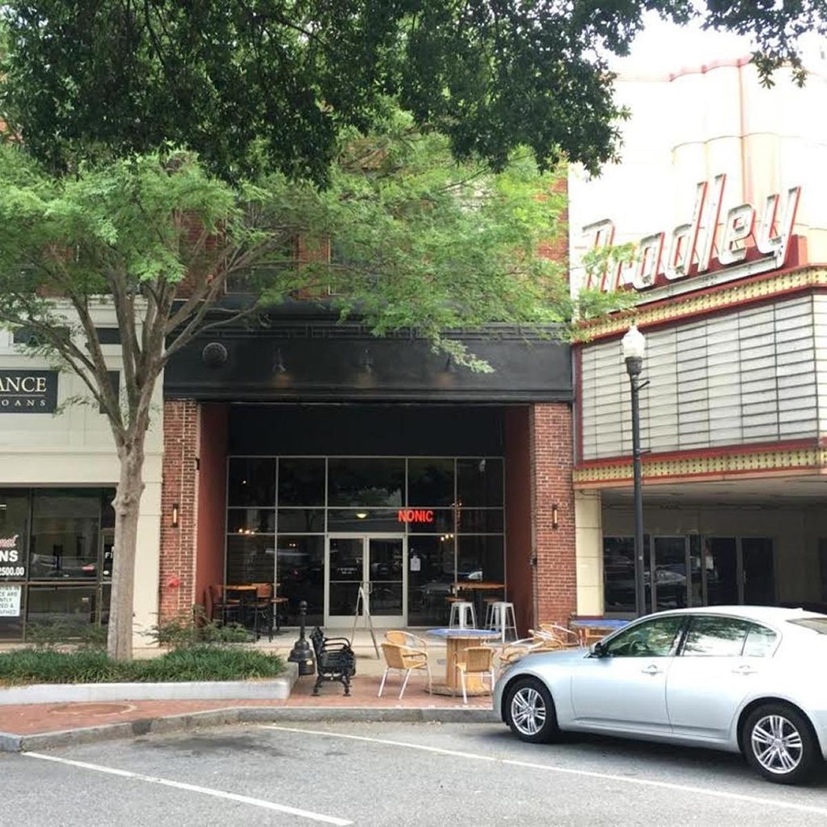 Nonic, a bar that specializes in craft beer, craft cocktails and food, has recently opened in the 1200 block of Broadway.