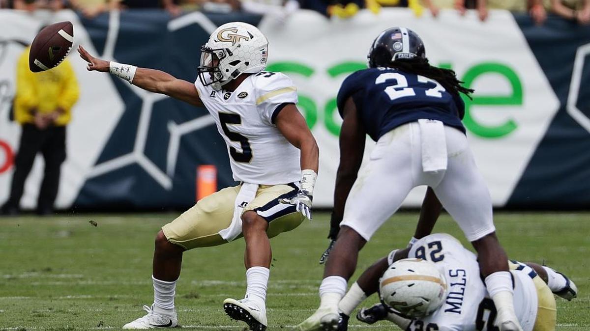 Georgia Tech quarterback Justin Thomas tosses the ball in the first half against Georgia Southern in Atlanta.