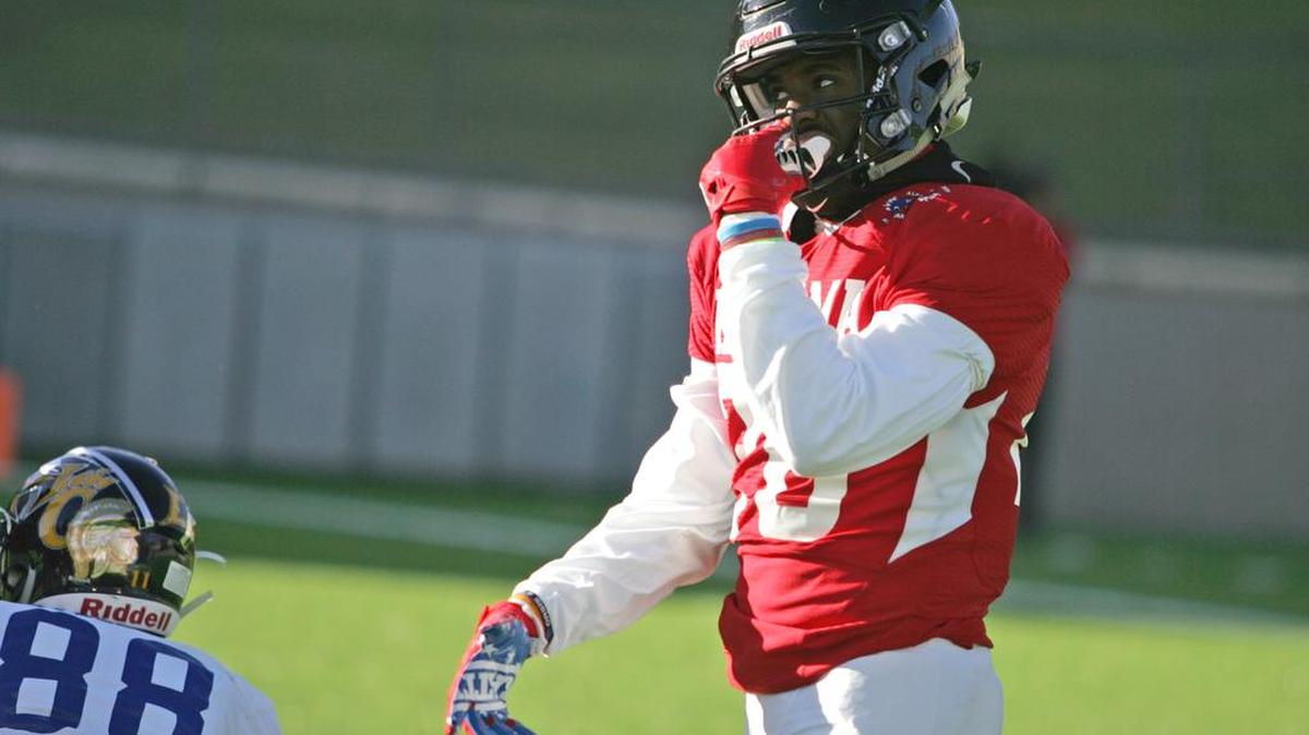 Auburn verbal commit Malcolm Askew plays in the Alabama-Mississippi 30th Annual All-Star Game at Cramton Bowl Saturday, Dec. 10, 2016.