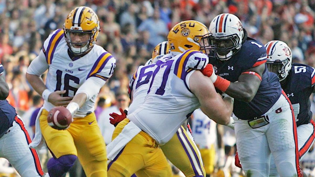 Auburn defensive lineman Montravius Adams rushed the quarterback against LSU Saturday, Sept. 24, 2016 at Jordan-Hare Stadium.