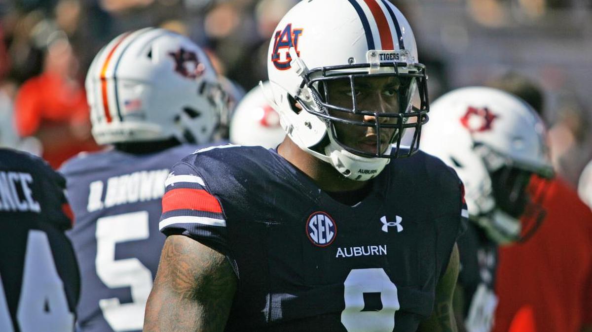 Auburn defensive lineman Byron Cowart warming up before playing Vanderbilt Saturday, Nov. 5, 2016 at Jordan-Hare Stadium.