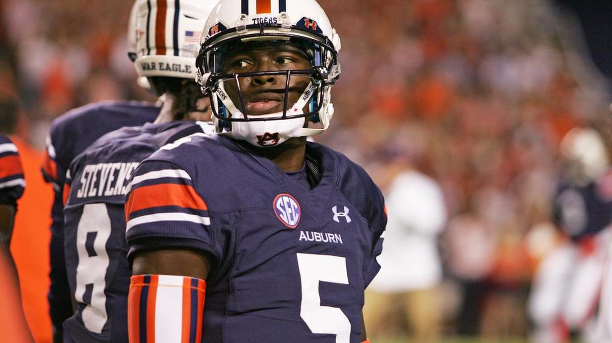 Auburn quarterback John Franklin III warms up before playing Clemson at Jordan-Hare Stadium on Saturday, Sept. 3, 2016.