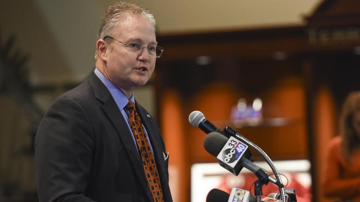 Auburn athletic director Jay Jacobs speaks to the media in January 2016.