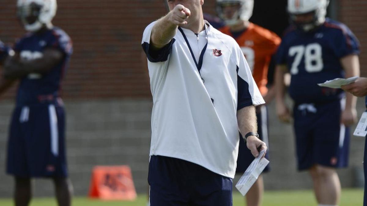 Auburn running backs coach Tim Horton discussed the program's strategy for running satellite camps this summer.