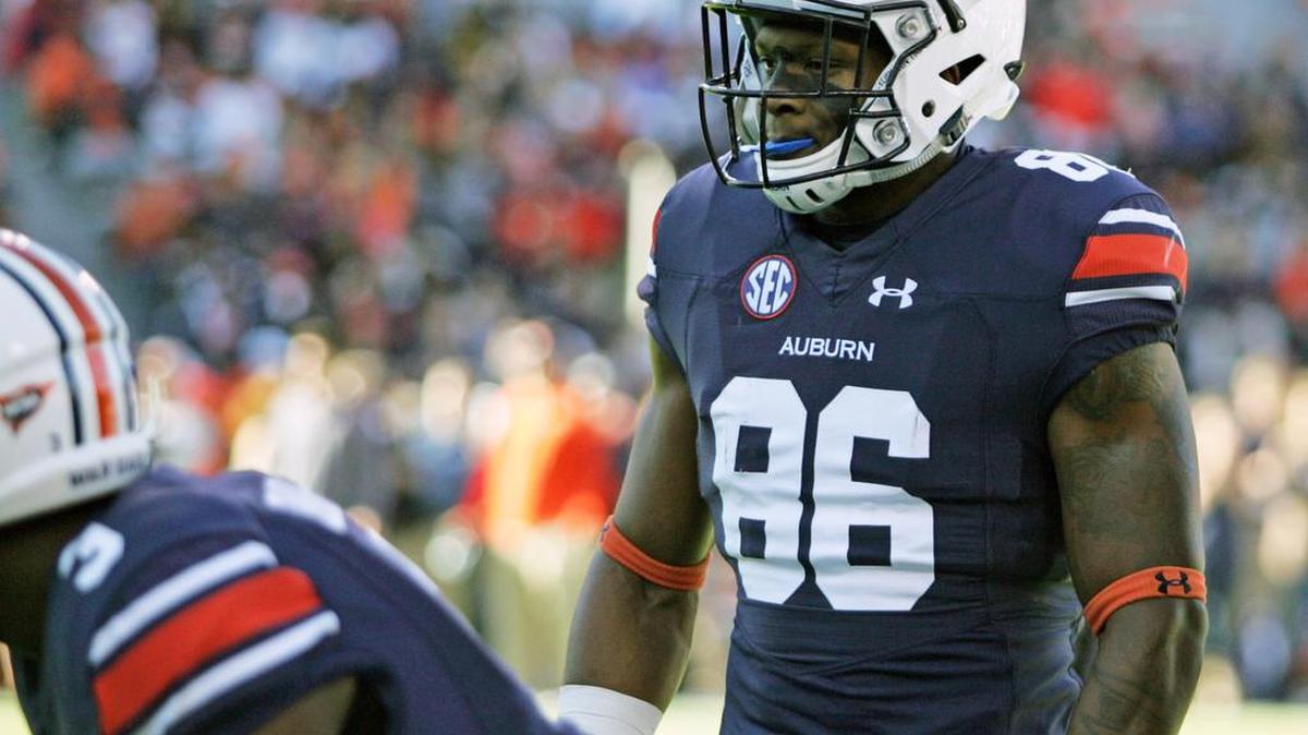 Auburn wide receiver Kyle Davis warms up for a game against Arkansas at Jordan-Hare Stadium during the 2016 season.