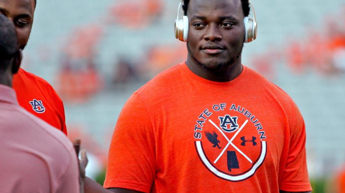 Auburn defensive lineman Montravius Adams arrives at Jordan-Hare Stadium to play Clemson Saturday, Sept. 3, 2016.