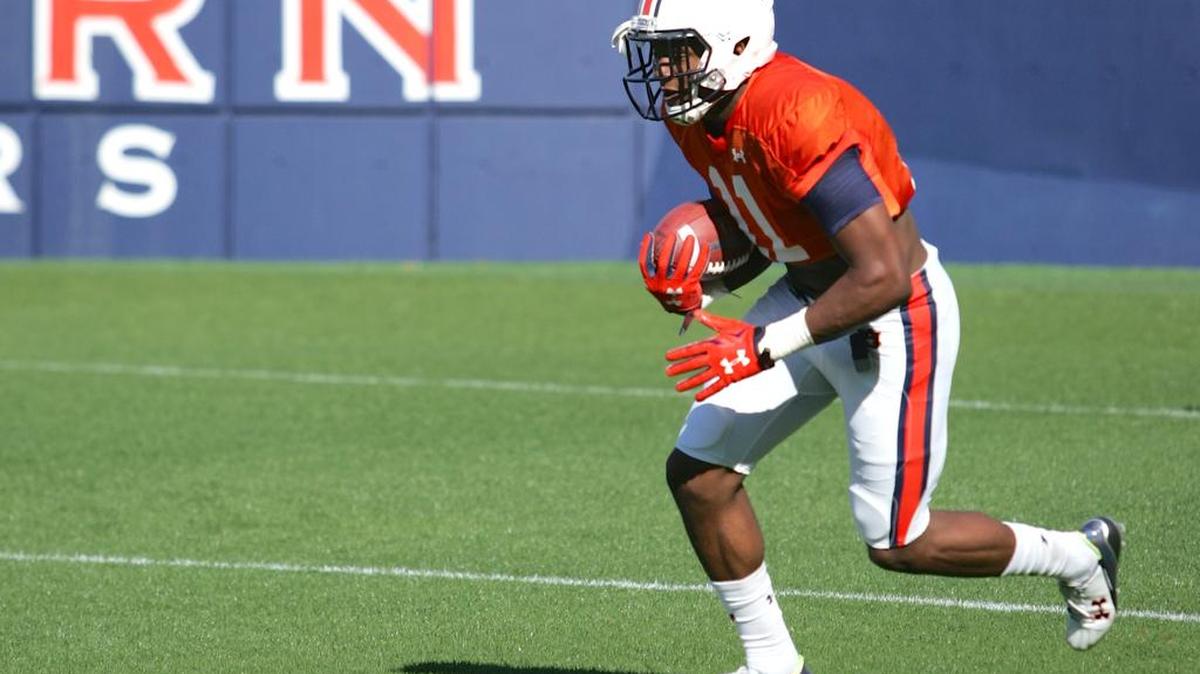 Auburn wide receiver Kyle Davis returns punts at spring practice on Tuesday, March 22, 2016.