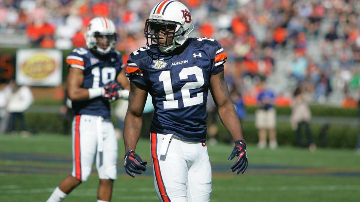 Auburn defensive back Jamel Dean looks to the sideline for a play during A-Day on April 9, 2016.