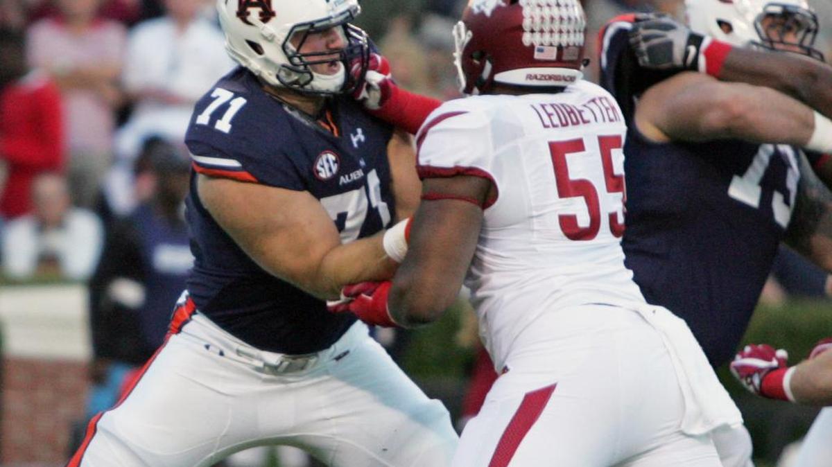Auburn guard Braden Smith will return for his senior season.