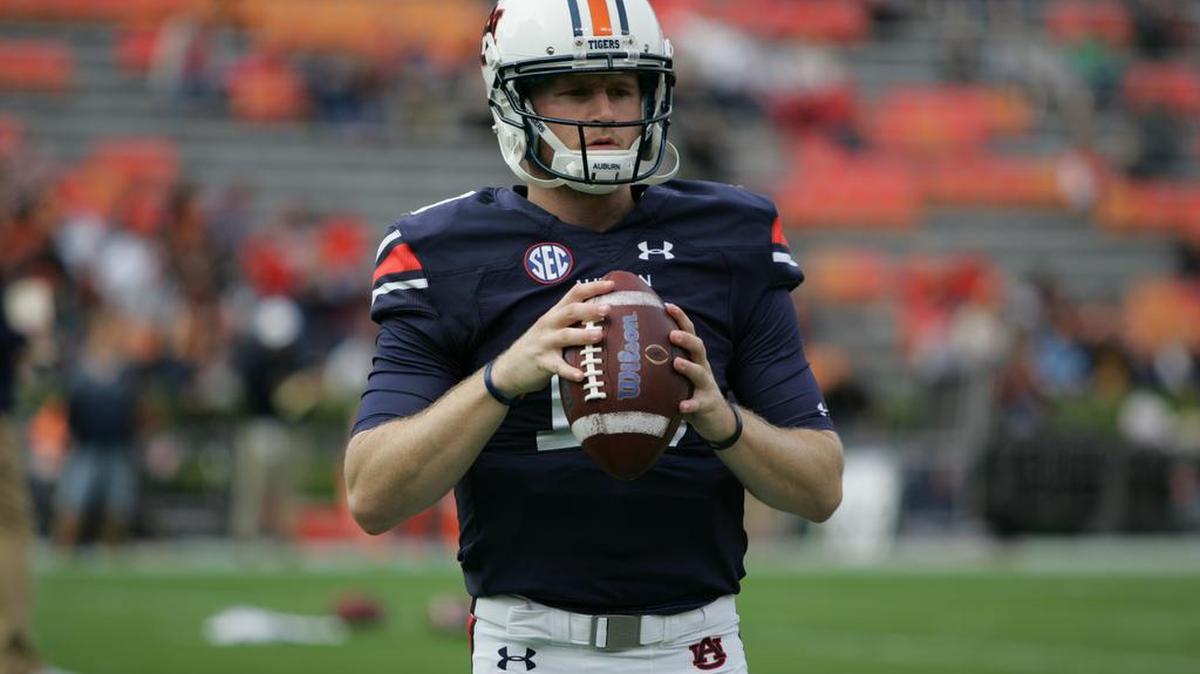 Auburn quarterback Sean White warms up before the team faced Idaho late in the 2015 season.