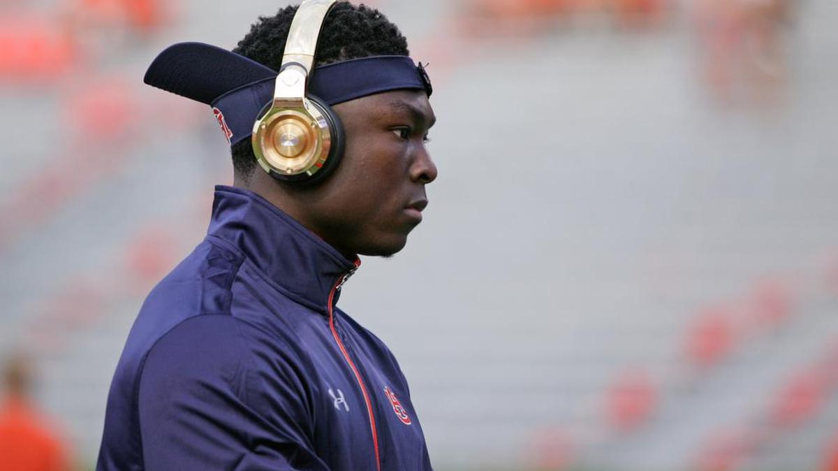 Auburn quarterback John Franklin III arrives at Jordan-Hare Stadium for the 2016 season-opener against Clemson Saturday, Sept. 3, 2016.