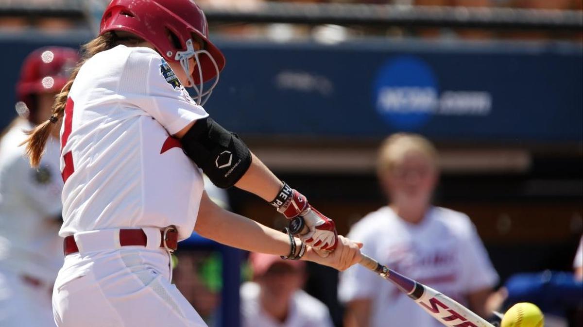 Alabama’s Kallie Case bats during Saturday’s game against LSU.