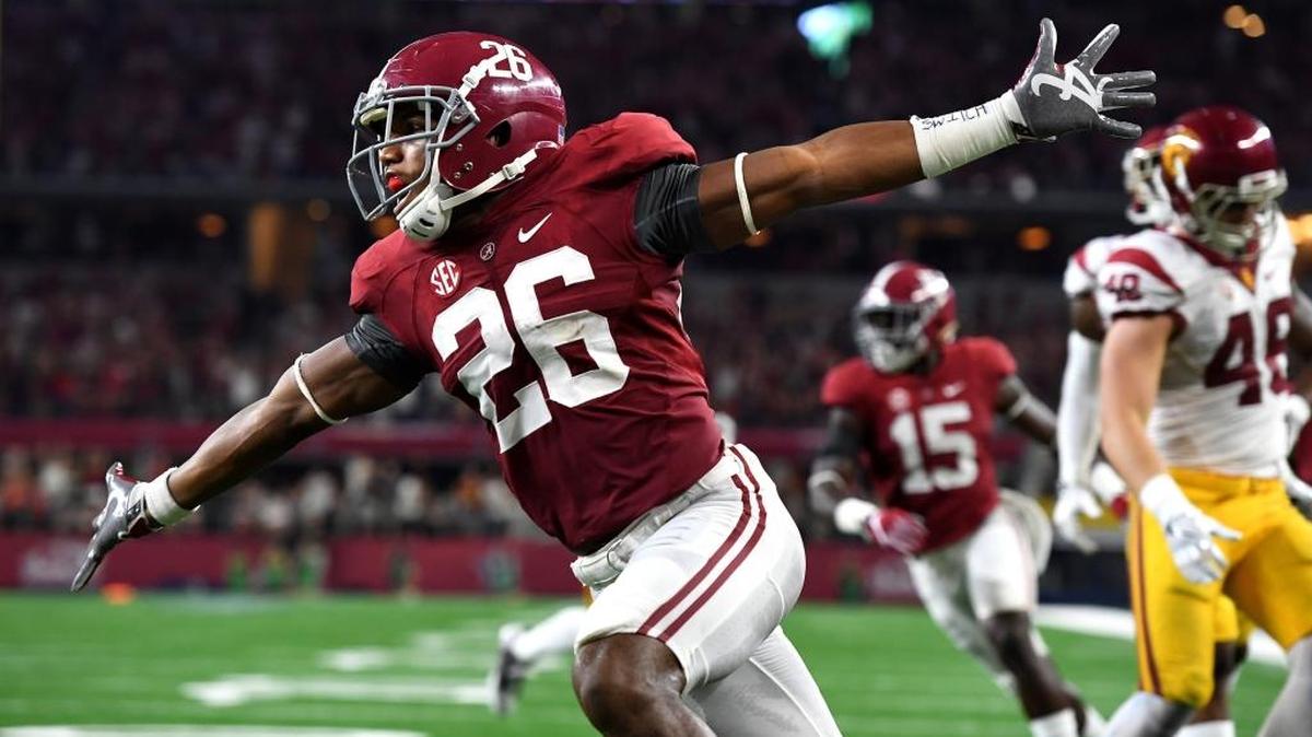 Alabama’s Marlon Humphrey celebrates his interception for a touchdown against USC in a game in September.