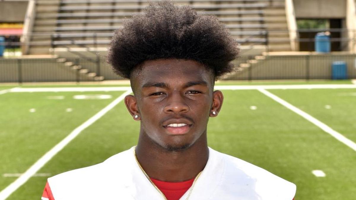 Central wide receiver Justyn Ross is one of the most highly sought after seniors in the entire country.