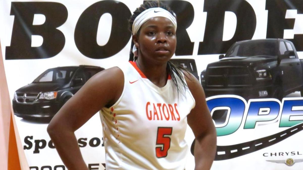 Quan Holten was the driving force for Glenwood in the Lady Gators’ win over Deerfield-Windsor on Thursday, December 28, 2017