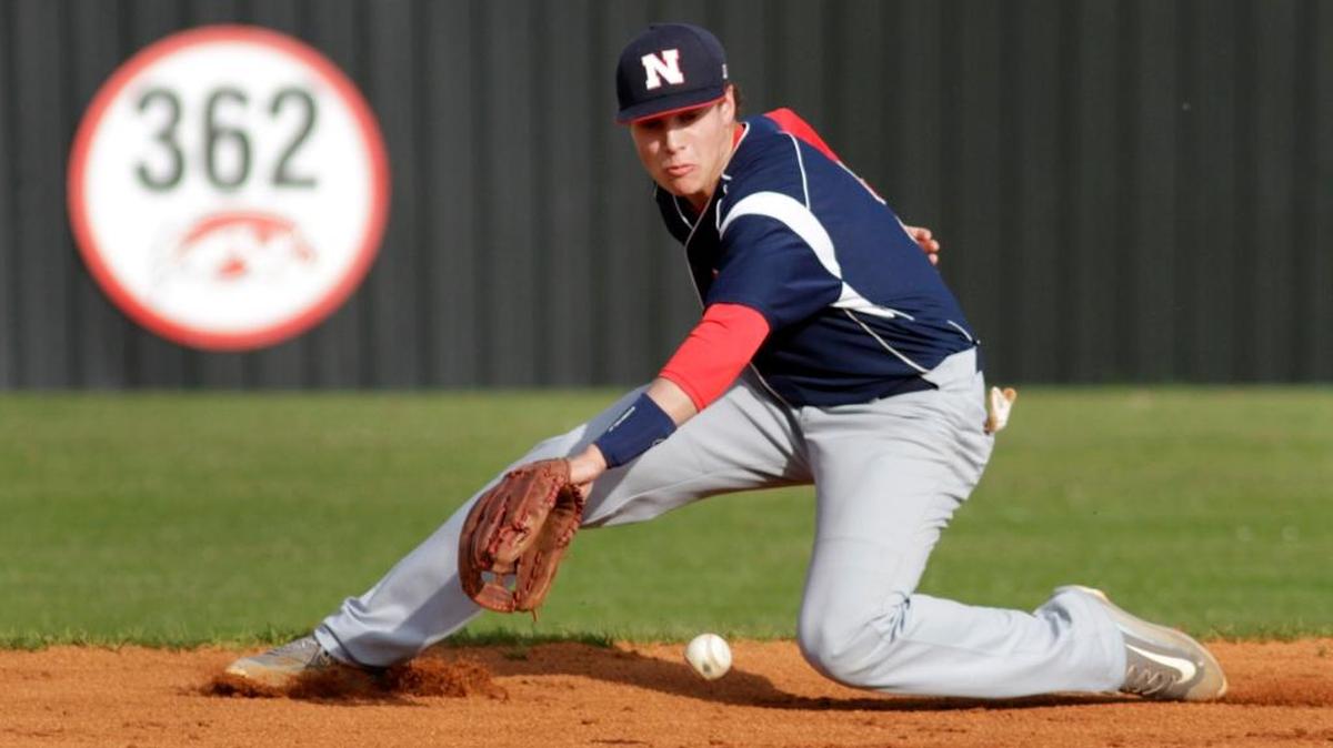 Northside High second baseman Seth Shadix fields the ball against Hardaway High in prep play at Hardaway Thursday.